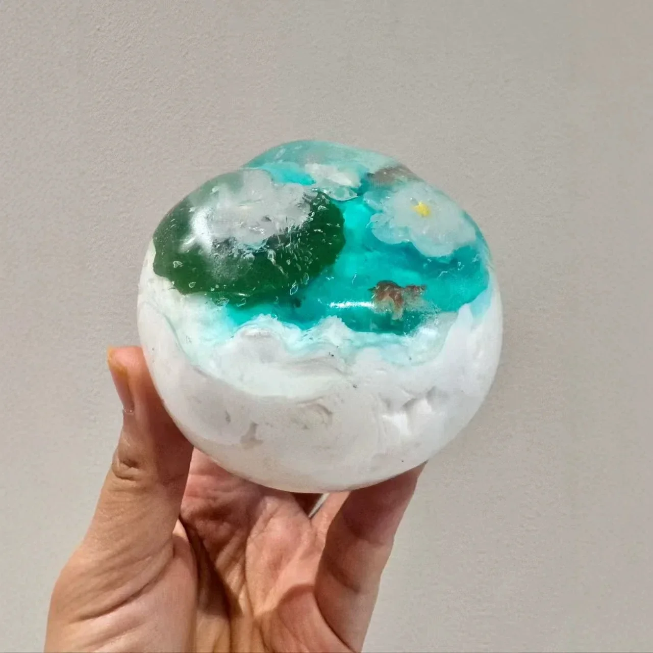 Little Lotus Pond Vaseline Crispy Stress Balls Squishy Crunch Squishy Soft Gel Fidget Toy with Stepping on Snow Sound for Adult image 5