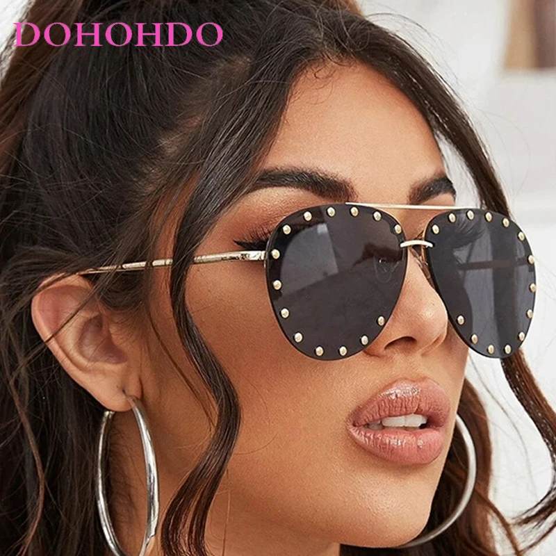 

New Luxury Ladies Metal Rivet Pilot Rimless Sunglasses Women Personality Glasses Cool Eyewear Shades Lady Oculos De Sol UV400