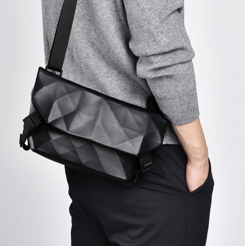 

Quilted Shoulder Bag for Men New Fashion Sling Pack for Daily Use Versatile Small Crossbody Bag for Travel Trendy Chest Bags