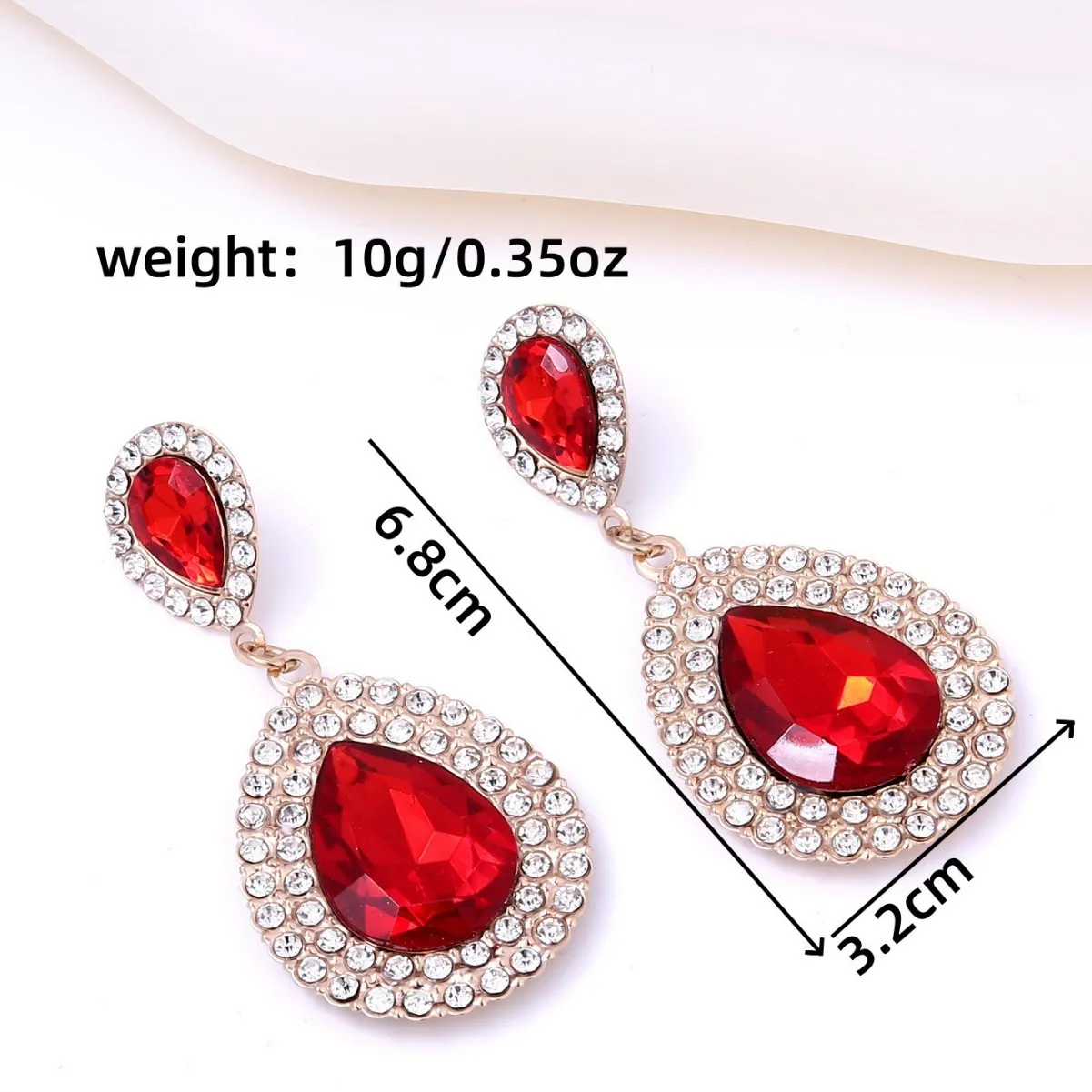 Alloy gold-plated stud earrings, fashion style, exaggerated earrings, exaggerated flash full of diamond water droplets, earrings
