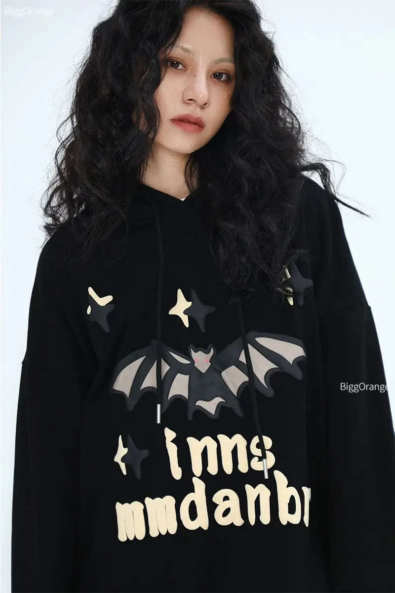 

2022 Autumn Winter New High Street Retro Bat Foaming Print Hoodie Women's Hip Hop Streetwear Loose 100% Cotton goth sweatshirt