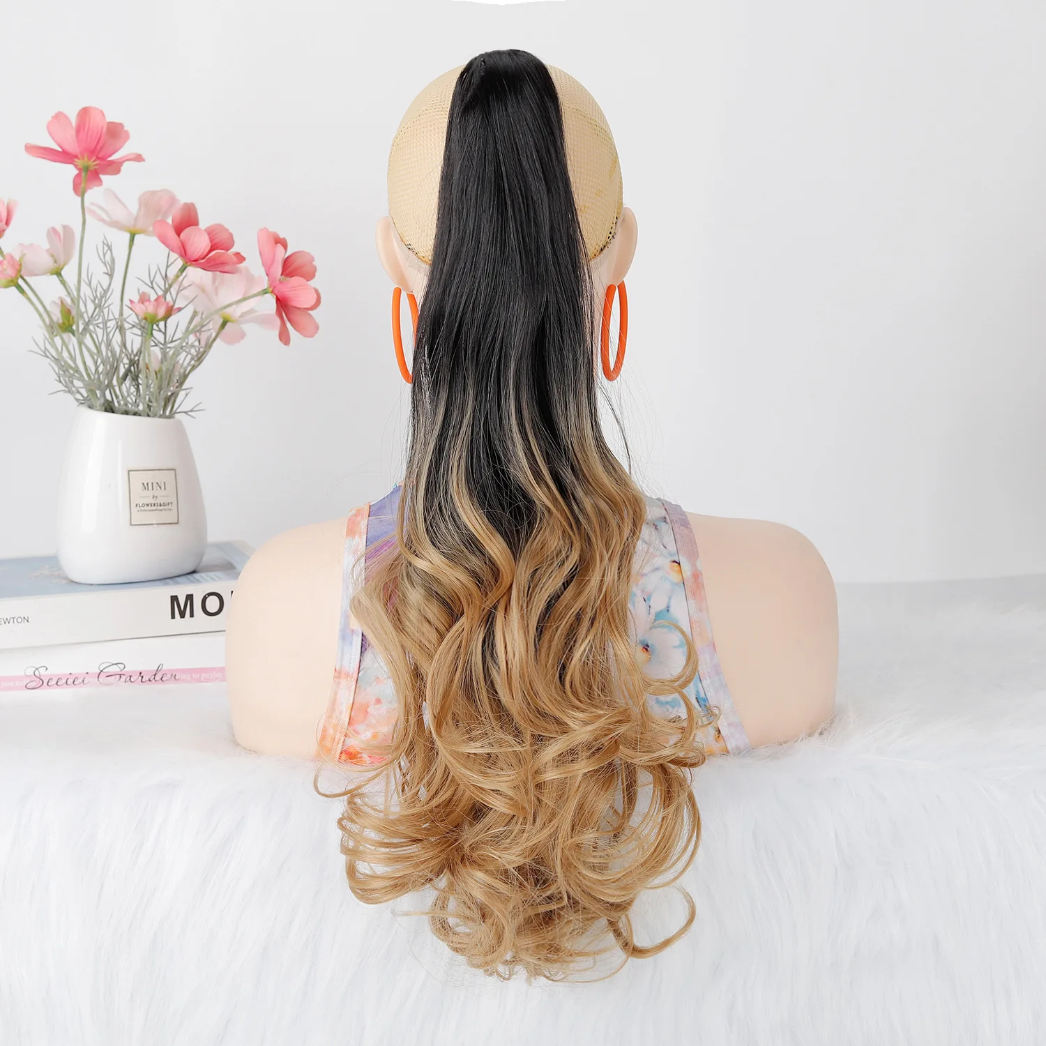 ponytail-extra-longo-com-clipe-de-garra-em-cachos-gradientes-cabelo-sintetico-volumoso-e-fofo-ideal-para-halloween-natal-e-ocasioes-festivas