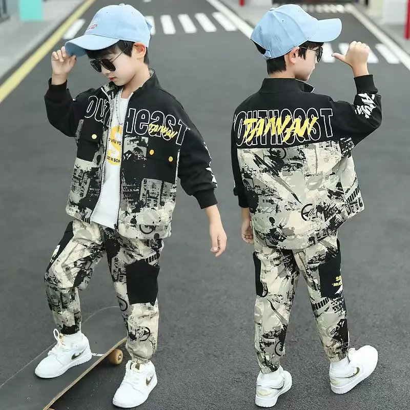 

2025 Boys Camouflage Suit Spring Autumn New Zhongda Childrens Baseball Suit Two Piece Set Childrens Camouflage Summer Camp Suit
