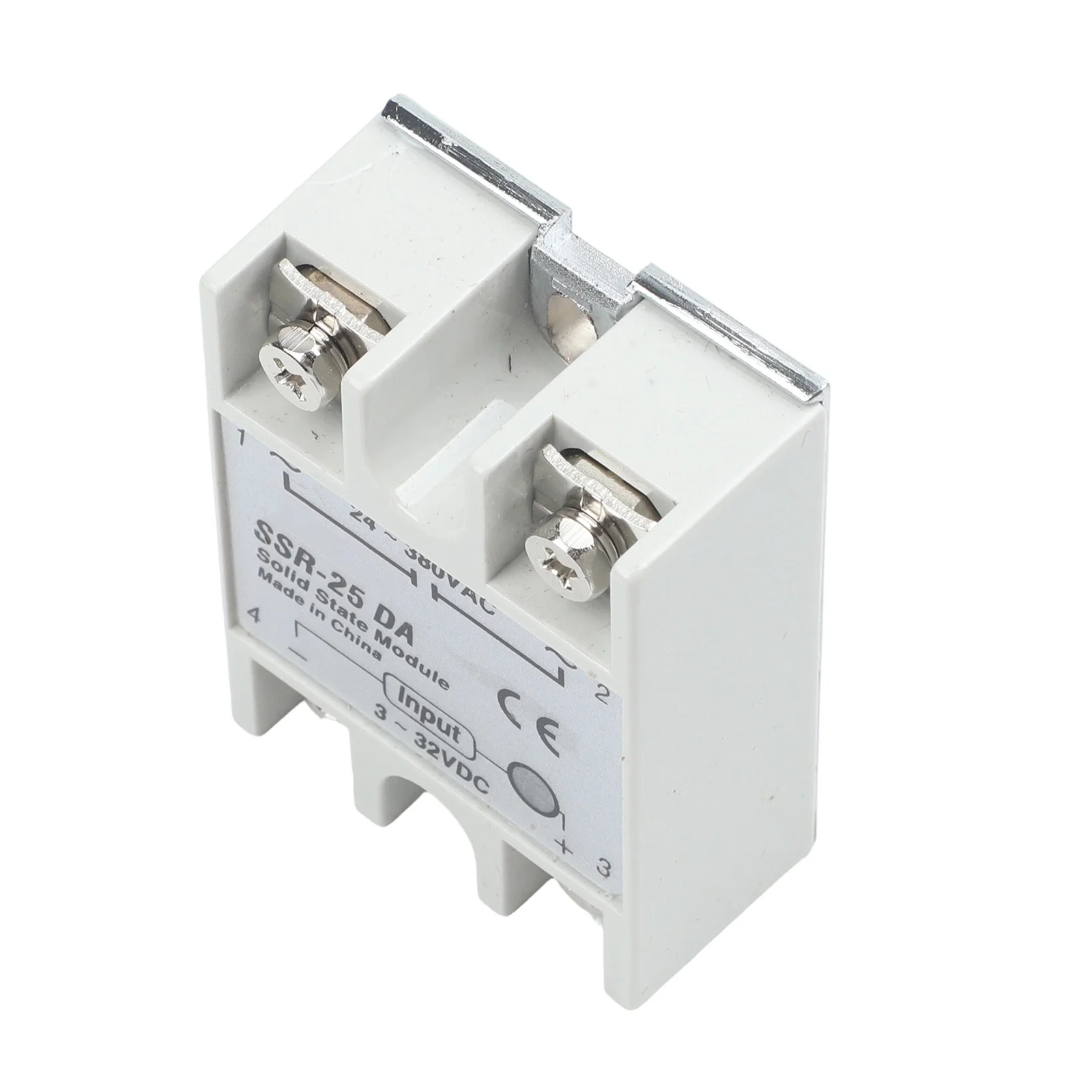 SSR-25DA 25A Solid State Relay Supporting 3-32VDC Input Signal and Delivering 24-380VAC Output for Industrial Use