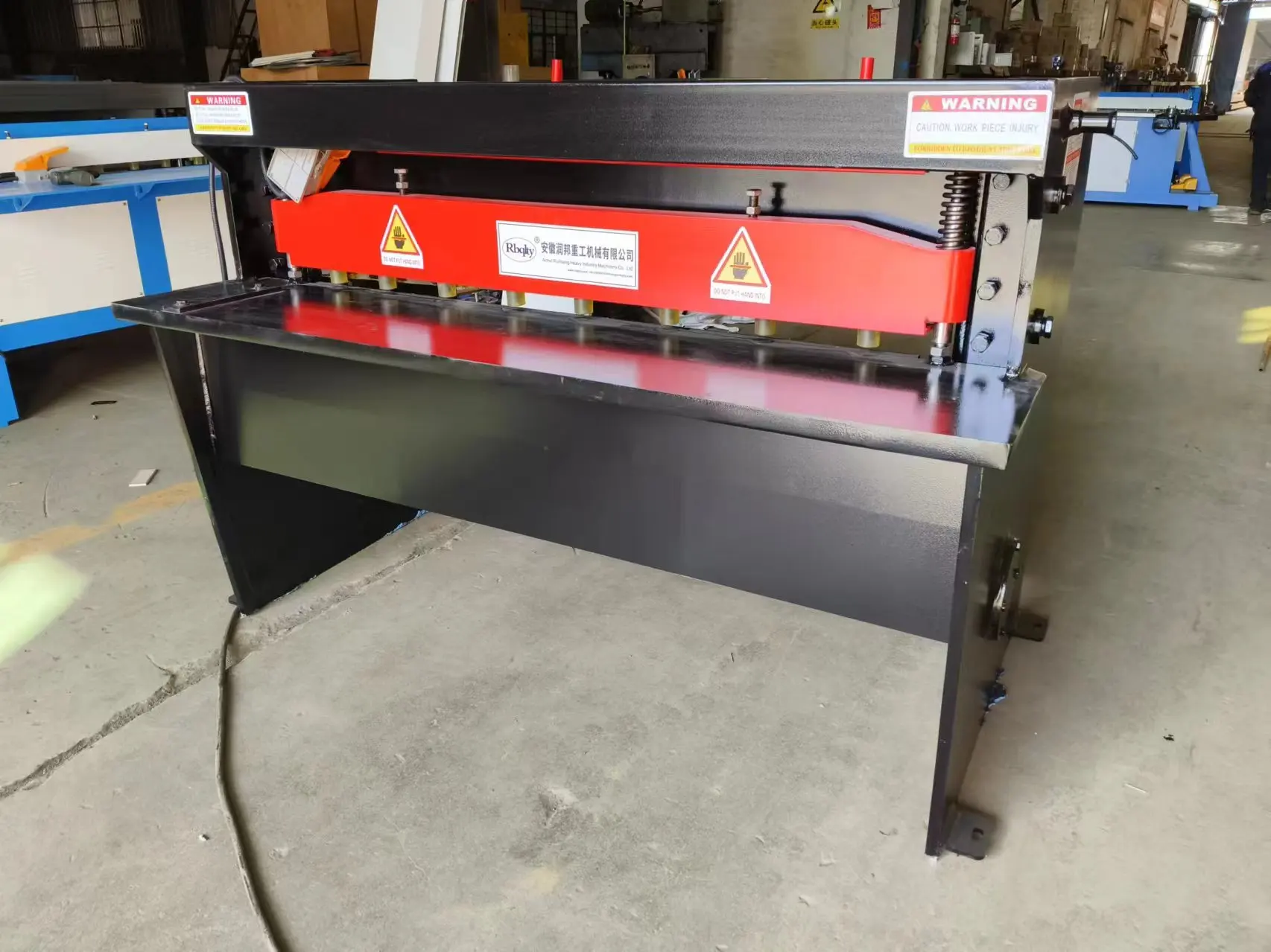 Electric Shearing Cutting Machine, Semi-Automatic Sheet Shear with 3x1300 mm