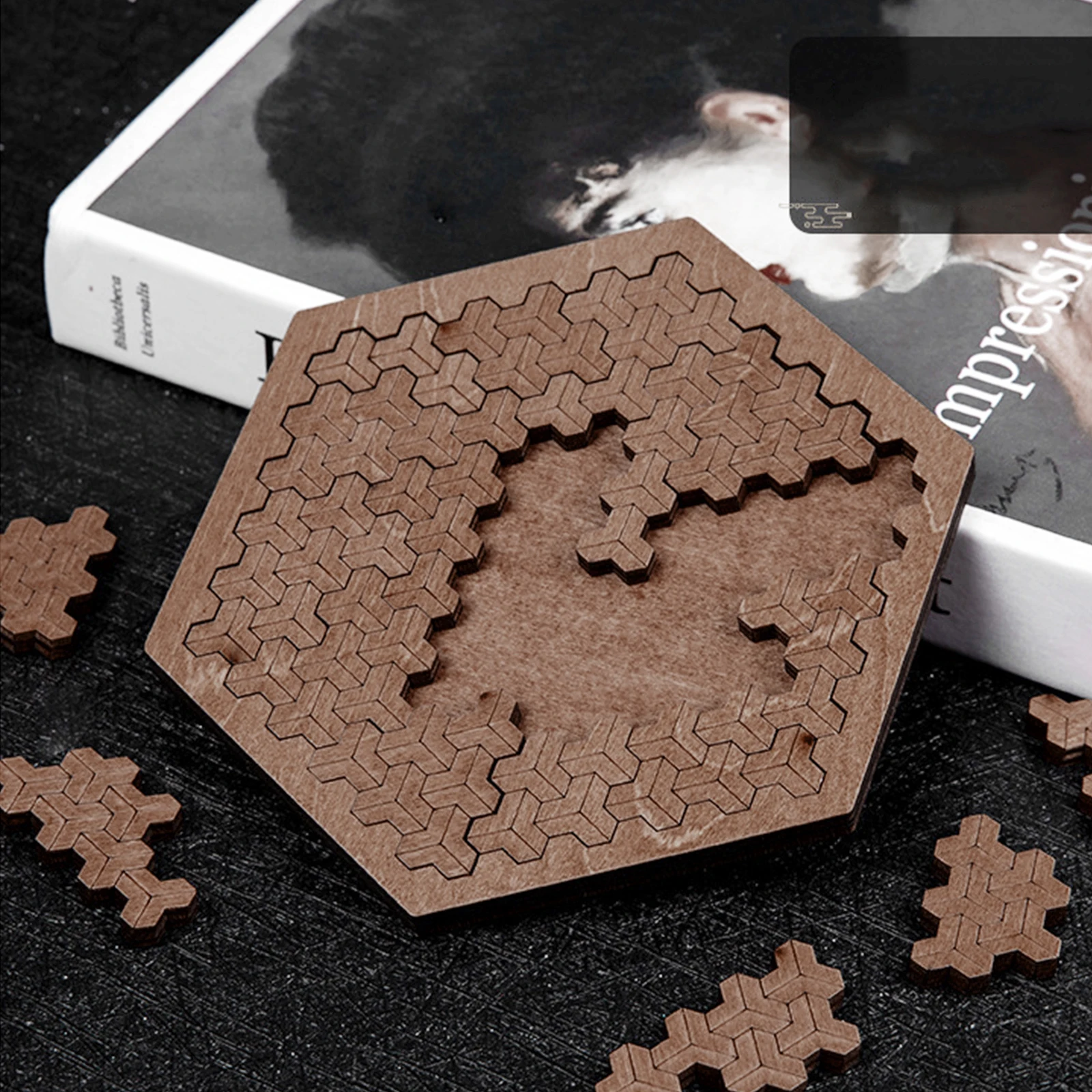 متاهة خشبية فريدة من نوعها غير منتظمة إبداعية مع إطار بانوراما غير منتظمة لوحات ألغاز هندسية صعبة للأطفال والكبار