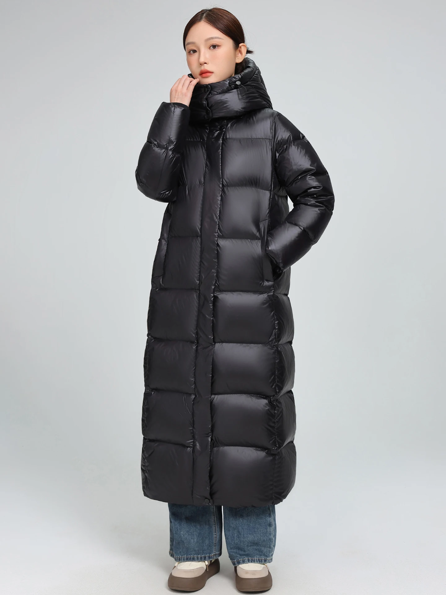 

95% Duck Down Coat Winter Thicken Warm Hooded Puffer Parka For Women 2025 New Long Overcoat Outerwear Snowwear