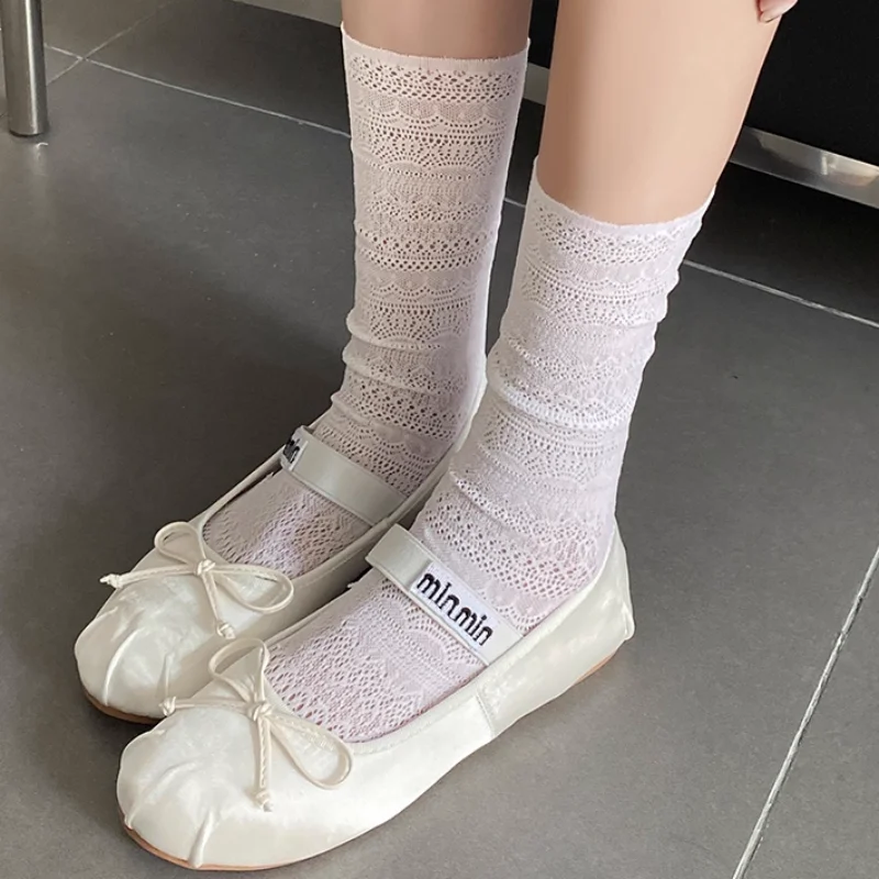

Retro Flower Lace Socks White Pile Socks Mesh Hollowed Out Crew Socks Lace Transparent Thin Women Ladies Sweet Pile Socks