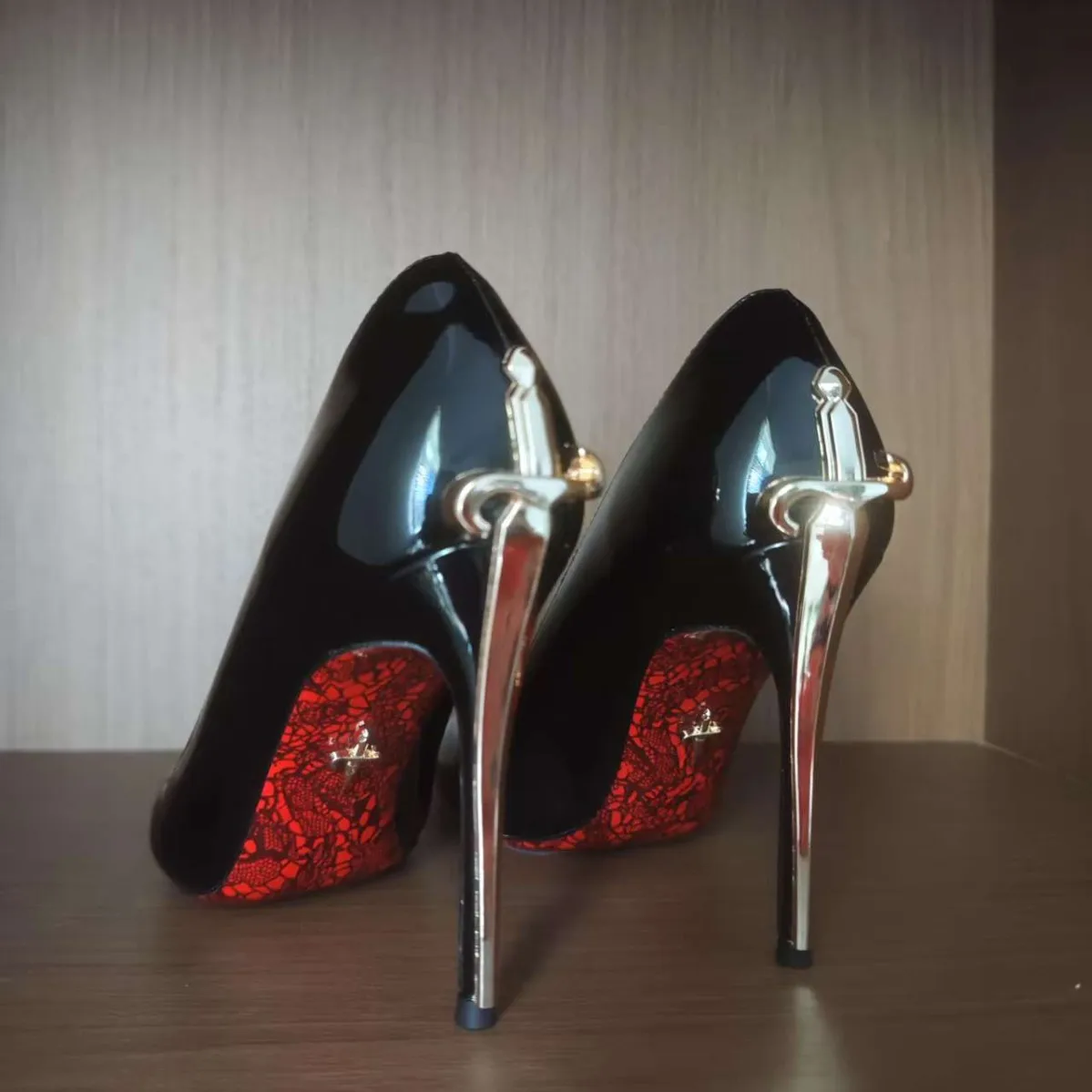 Alionly 2026 Nieuwe 8CM Dunne Hoge Hakken Pompen Vrouwen Puntschoen Slip Op Schoenen Elegante Prom Bruiloft Stripper Dames Sandalen