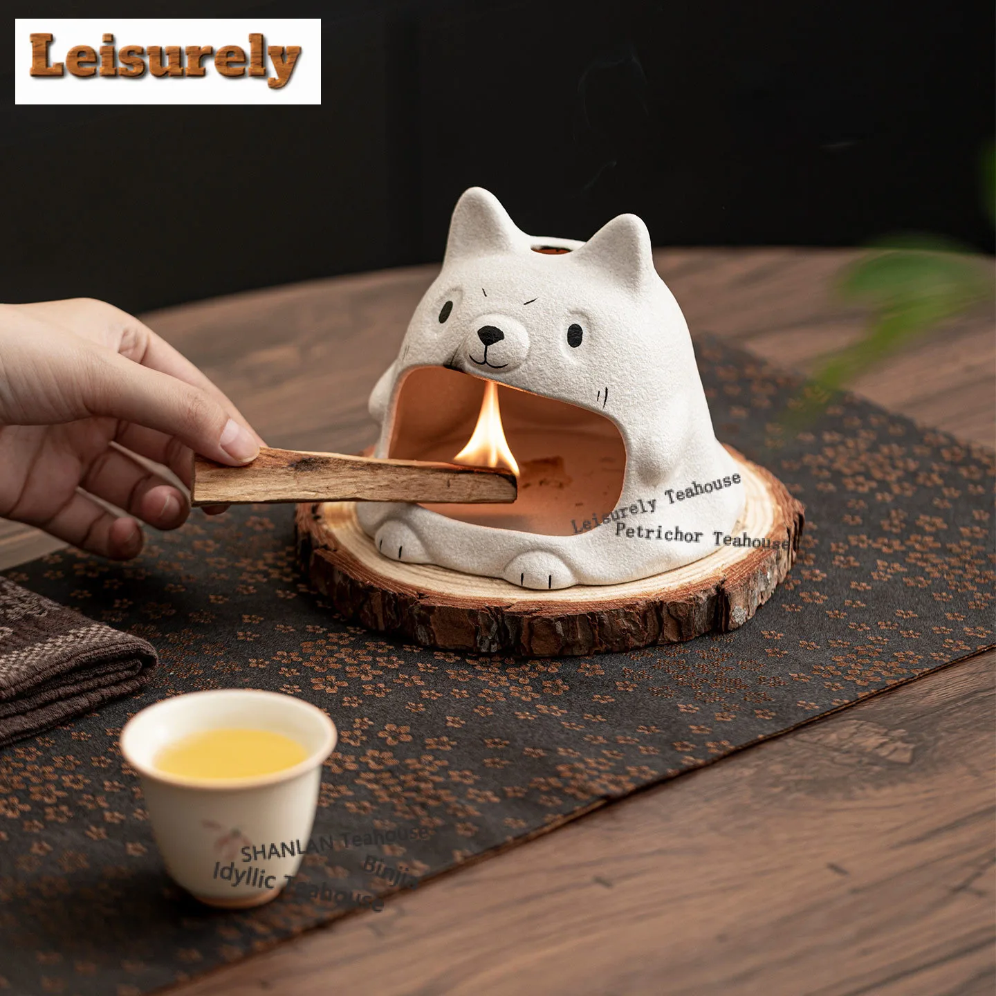 Cute Dog Incense Holder Luxury Water Fountain Decoration Incense Burners Meditation Smell Distributor Censer Bedroom Ornaments