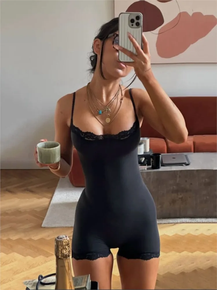 

Lace Trim Slim Playsuits Woman High Elasticity Adjustable Strap Skinny Bodysuit Solid Fashion Streetwear Smooth One-piece Tops