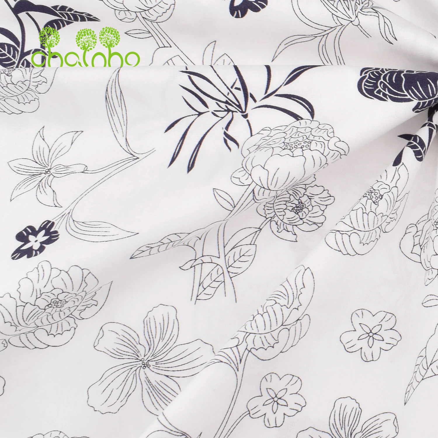 Chainho,Printed Twill Weave Cotton Fabric,DIY Quilting Sewing Material,Handmade Textile,Patchwork Cloth,Cartoon Series,26C13