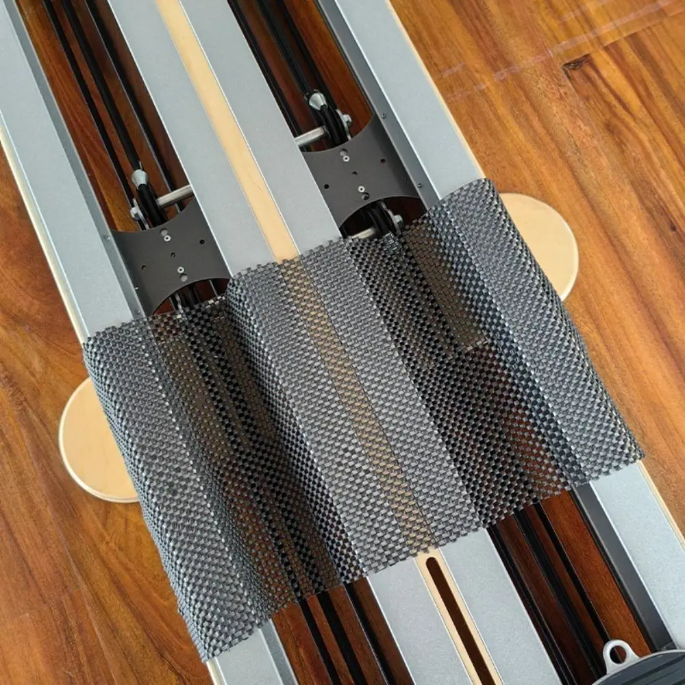 Eco-Friendly Sweat-Absorbent Pilates Grip Pads Breathable Lightweight Pilates Reformer Pad Non-slip Grip Mat Home