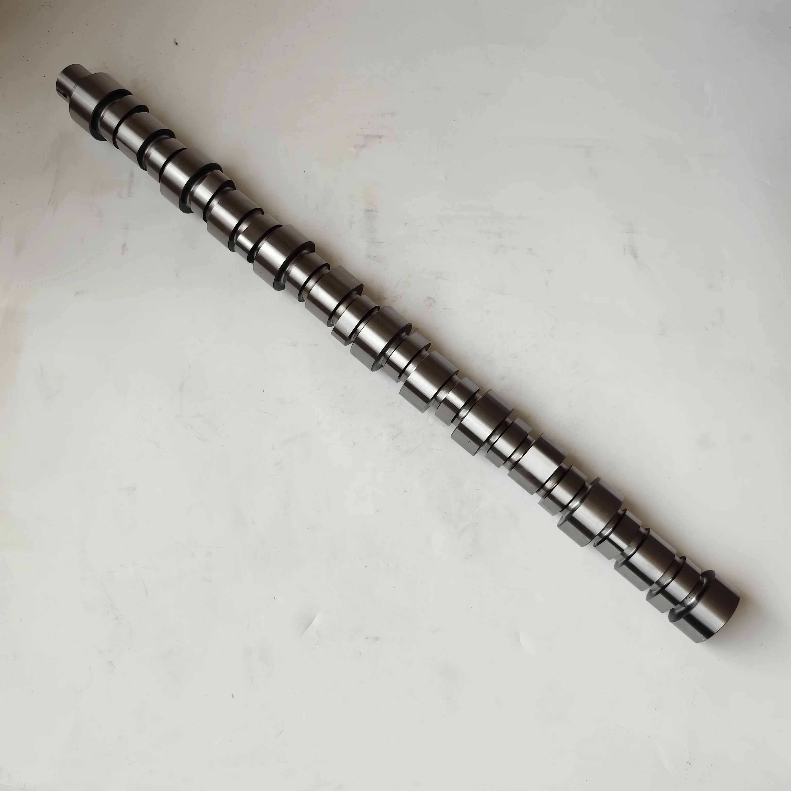 

Совершенно новые запасные части для дизельного двигателя тяжелого грузовика 6bt 6bt5.9 6BT QSK23 4059893 QSM11 Распредвал для двигателя Cummins