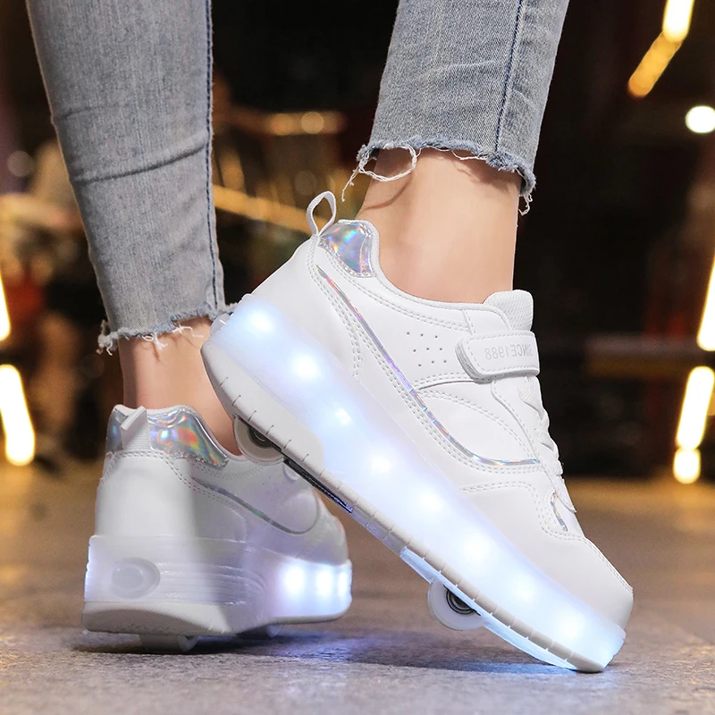 Scarpe da pattinaggio a rotelle bambini Sport all\'aria aperta Chlid Snerkers ragazzi calzature ragazze 2 ruote stivali giocattolo per bambini gioco