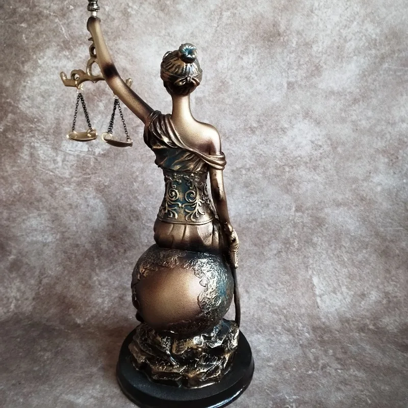 1PCS European Style Creative Retro Home Imitation CopperGoddess of Justice Ornament Decoration Living