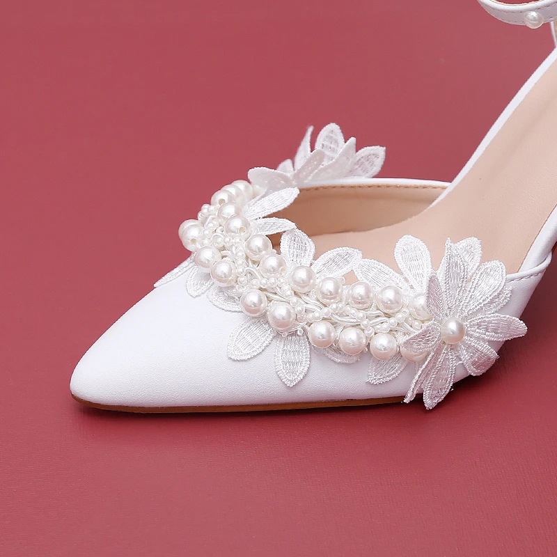 New Style Sweet Pointed Toe White Satin Sandals Lace Flower Pearl Stiletto High Heel Women Bride Wedding Dress Shoes Ankle Strap