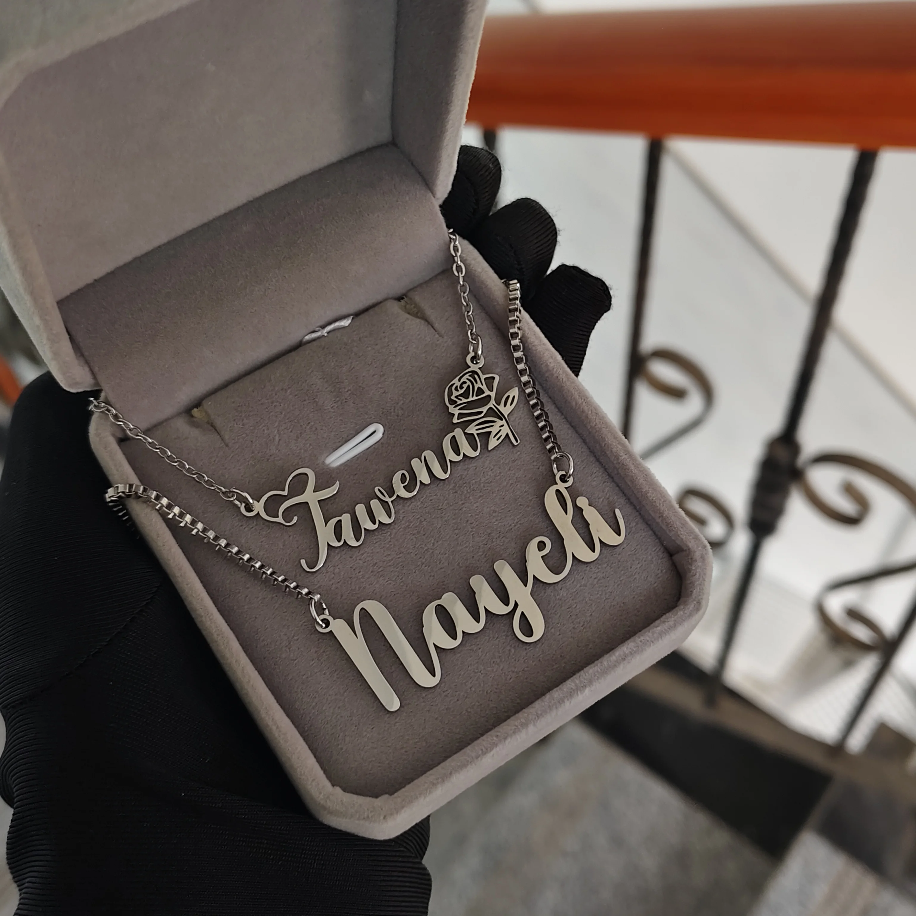 DHQH 2025 vente en gros nom personnalisé collier en argent lettre personnalisée collier en argent cadeau d'anniversaire fabricant ventes directes