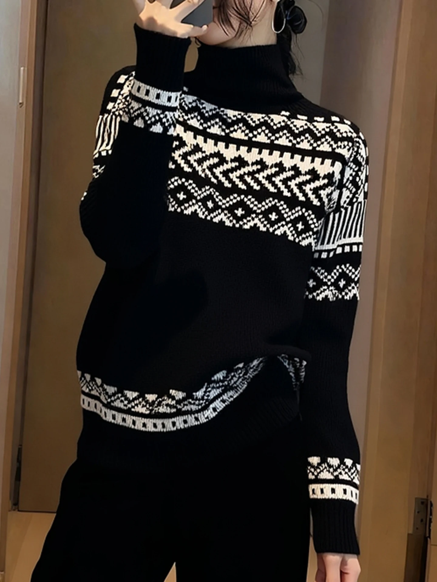 Faionable High Ne Knitted Sweater Long Sve Camere Contrast Color Design Korean Sle Loose Fit Commute Suitable