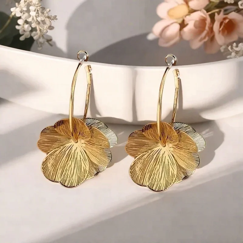 Golden Double-Layer Hollow Flower Hoop Earring for Women Vintage Earrings Ideal for Daily Wear Jewelry Accessories image 4