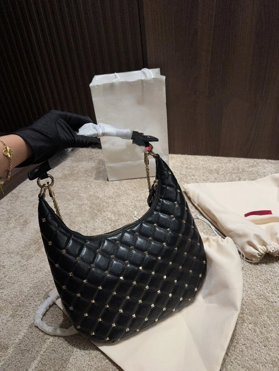 

2026 New Versatile Rivet Underarm Bag Lambskin Rhombus Chain Crossbody Bag Premium Single Shoulder Handbag Women