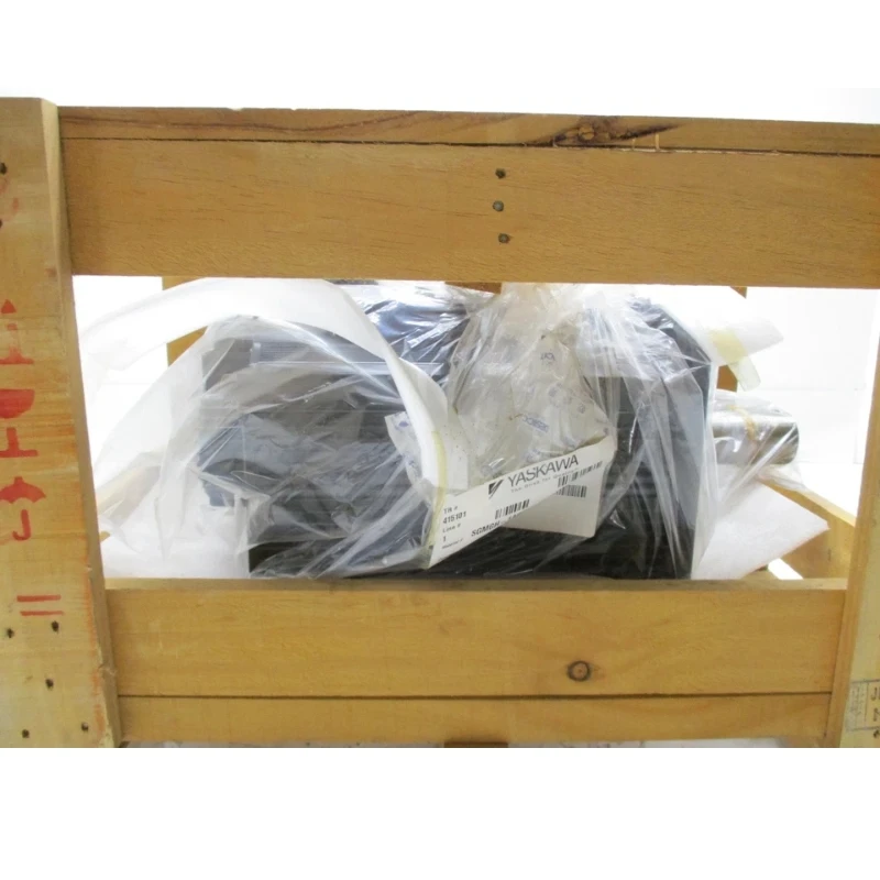 Yaskawa SGMGH-1ADCA61 Servo Motor New In Box Expedited Delivery