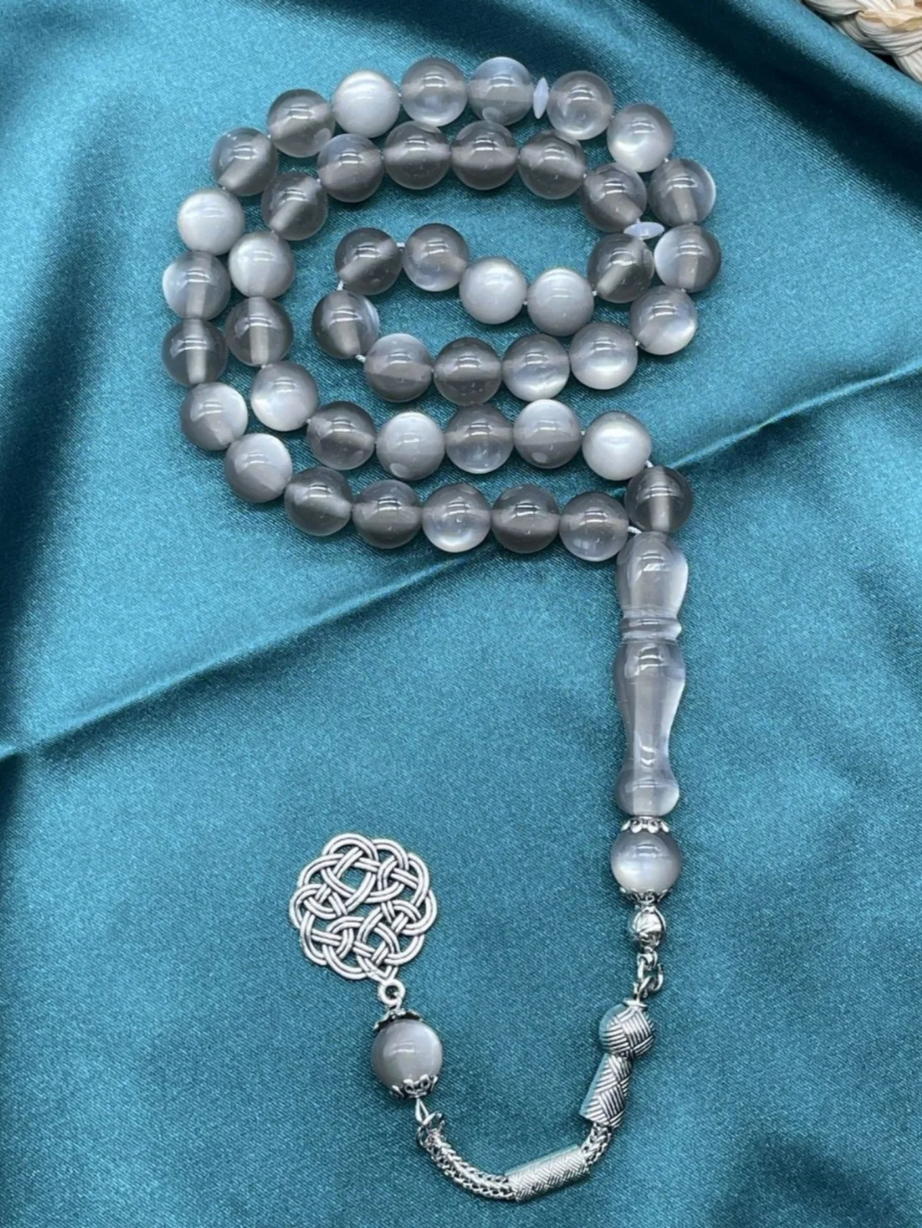 New Muslim prayer beads - 10 cents - 45 cat-eye acrylic string beads - for daily prayers and worship in the Middle East - Tasbih