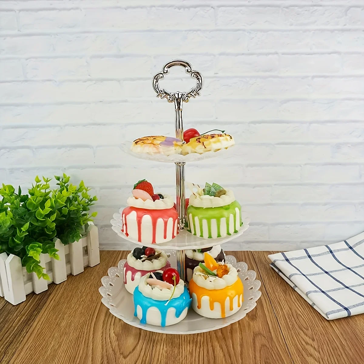 3-tier Cupcake Stand Plastic Cookie Dessert Tiered Serving Tray Platters Cake Display Tower Stand For Wedding Birthday Party Dec