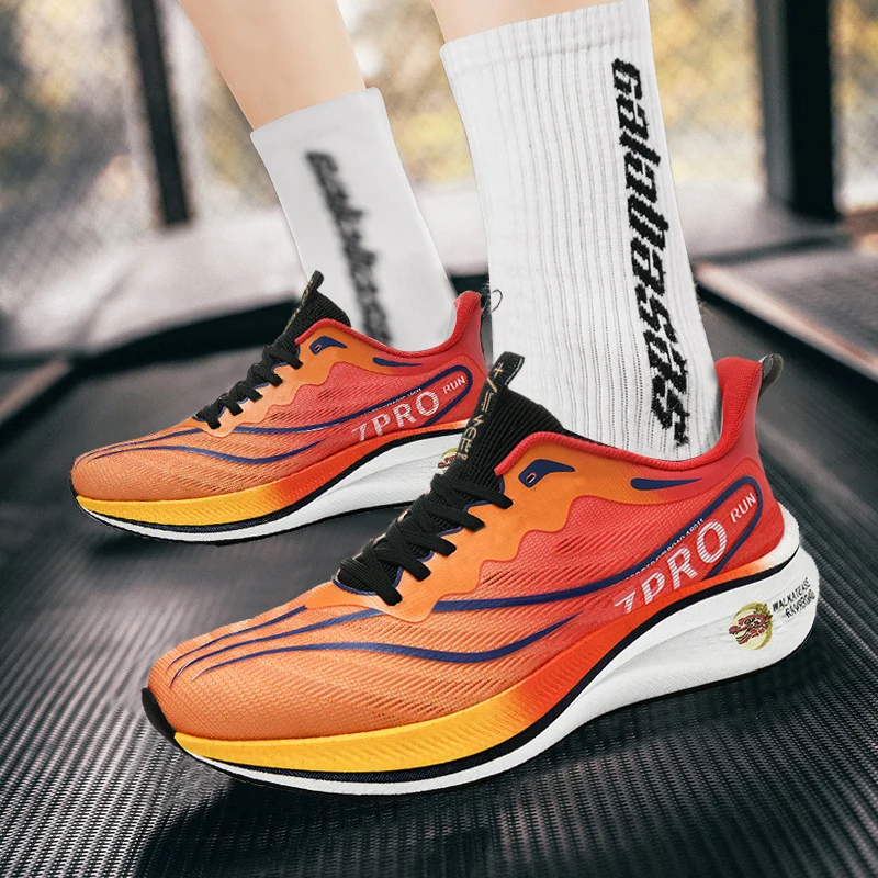 Zapatos de maratón para hombre, zapatillas informales, cómodas, de ocio, con placa de carbono, ligeras, atléticas, para correr, Tenis Masculino