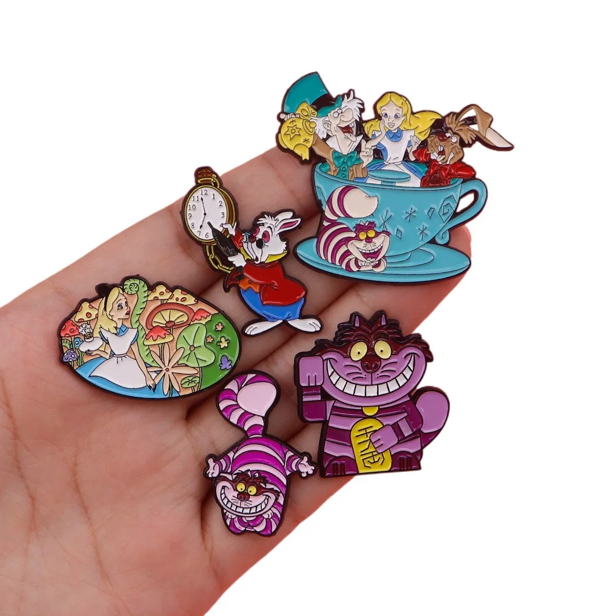 

Disney Brooches Rabbit Dream Adventure Brooch Badge Clothing Backpack Accessories Pin Selling Alloy Badges Fashion Jewelry