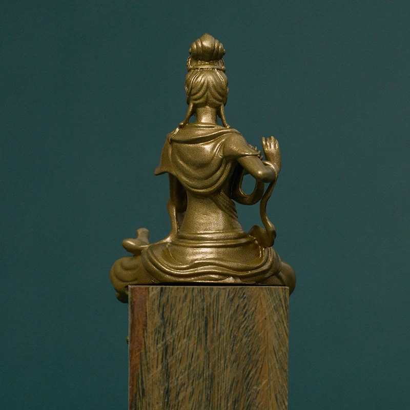Brass Guanyin Holding Lotus Bodhisattva Statue – Symbol of Purity & Compassion, Ideal for Meditation, Desk & Spiritual Decor