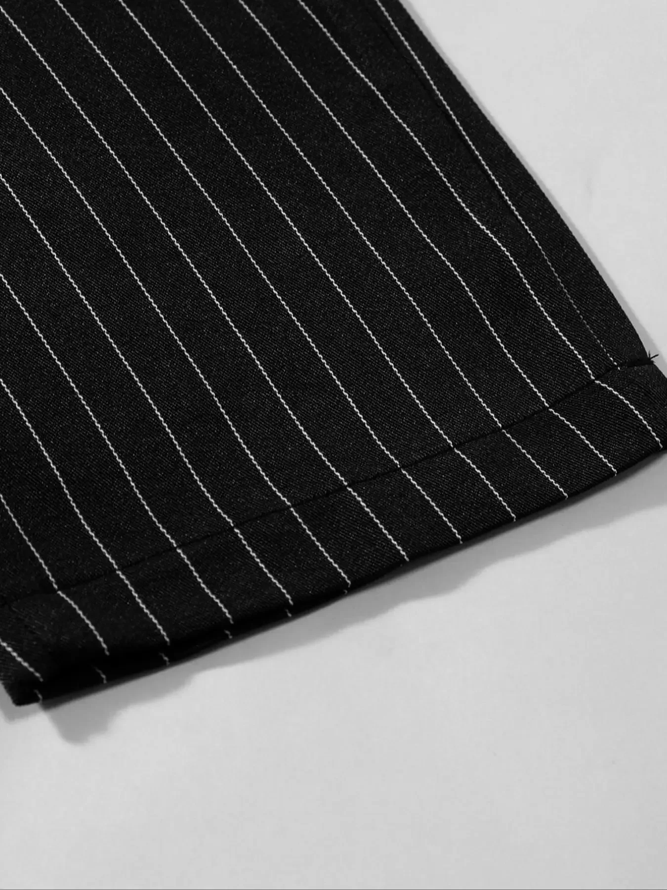 2-teiliger Herrenanzug im leichten Business-Stil, einreihig, gestreift, ohne Stretch, Blazer und Hose, für formelle Anlässe – Detail 7