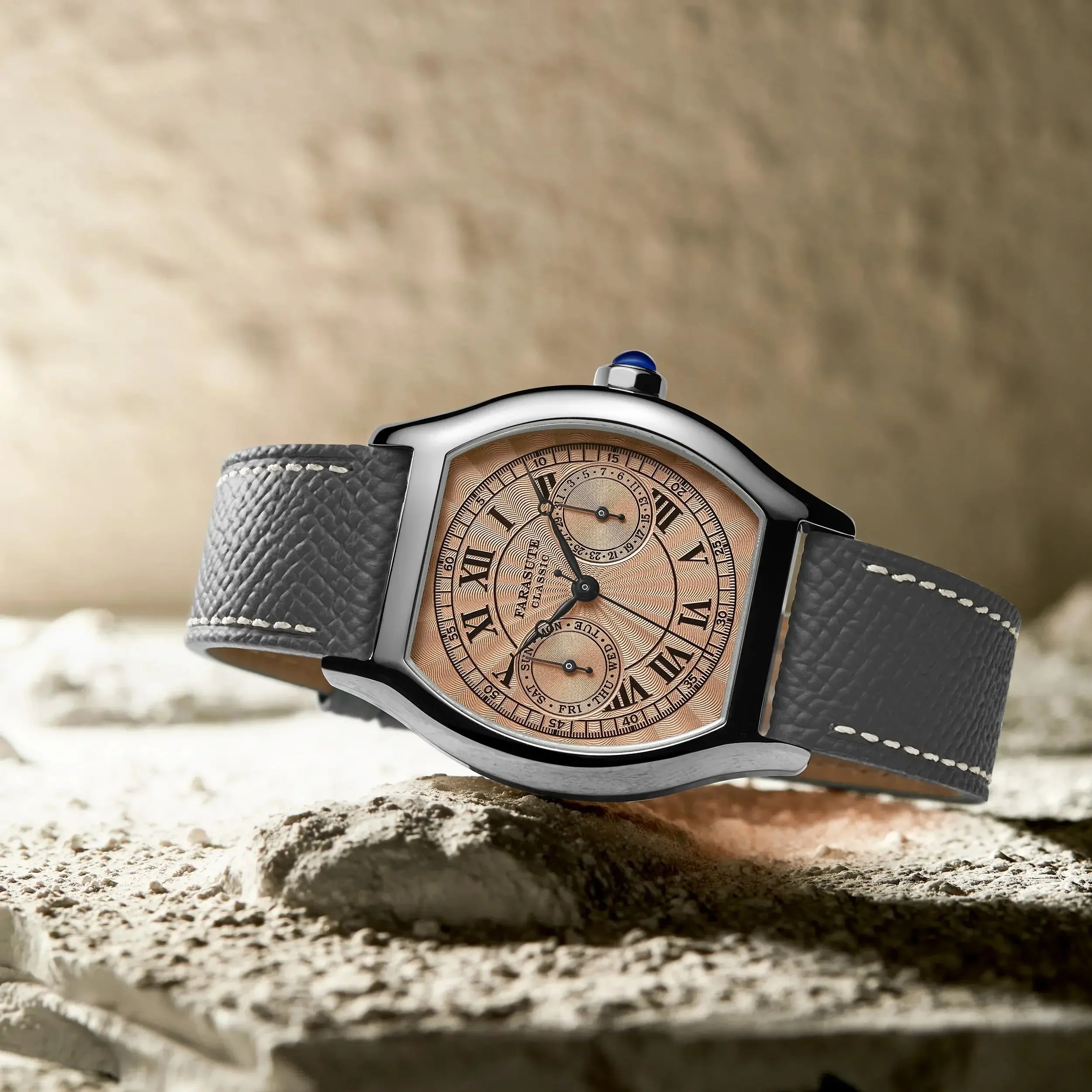 FARASUTE Orologio da uomo di lusso 36mm Tonneau Orologio da polso al quarzo Classico ginocchio spesso 9,4 mm Specchio zaffiro Multi quadrante Settimana Data Quadrante VH64