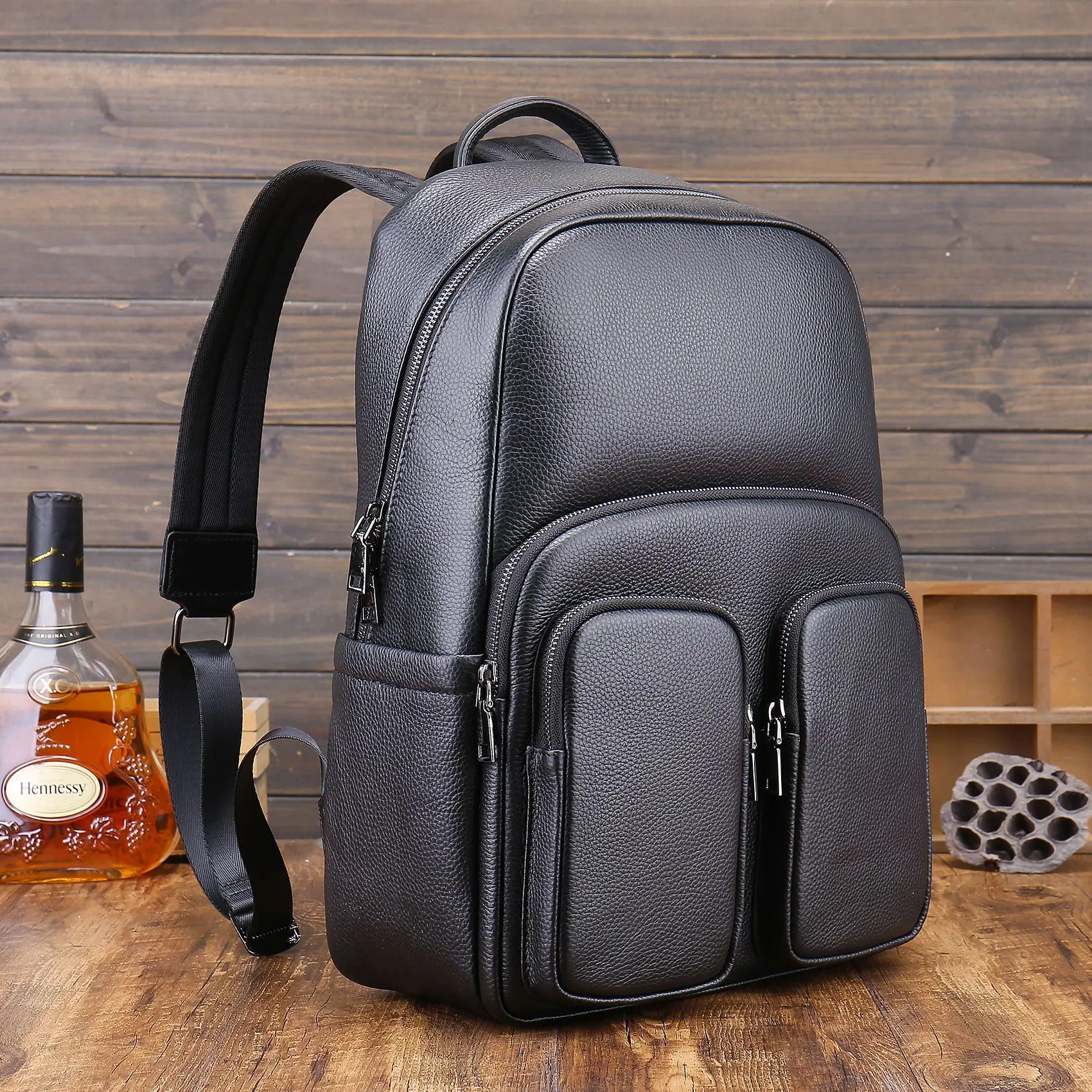 2024 New Brand Genuine Leather Men Backpacks Fashion Real Natural Leather Student Backpack Boy Luxury Business Laptop School Bag