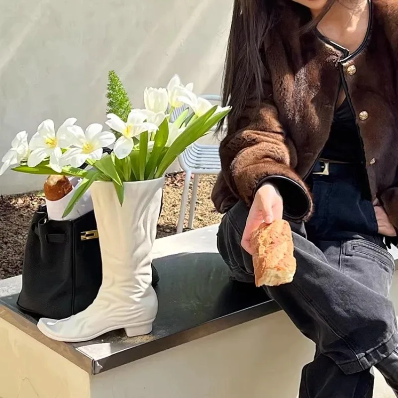 Nordic Ceramic Vase Designer Boot Shaped Flower Container Fashion Boutique Home Decor Creative Flower Vase Ornament