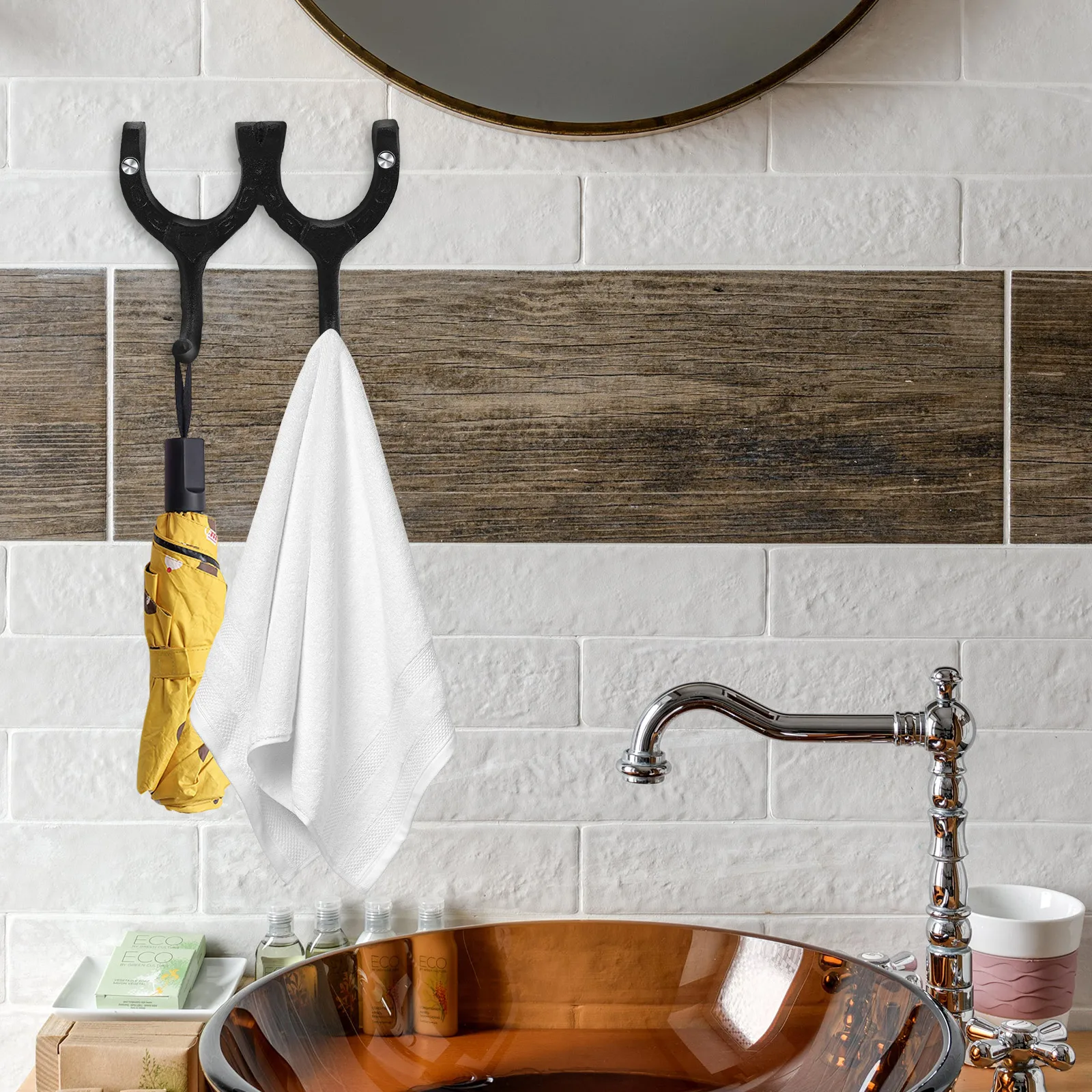 

2pcs Vintage Horseshoe Wall Hooks Rustic Iron Hanger For Towels Hats Coats Bathroom Kitchen Storage Organizer Key Hook Farmhouse