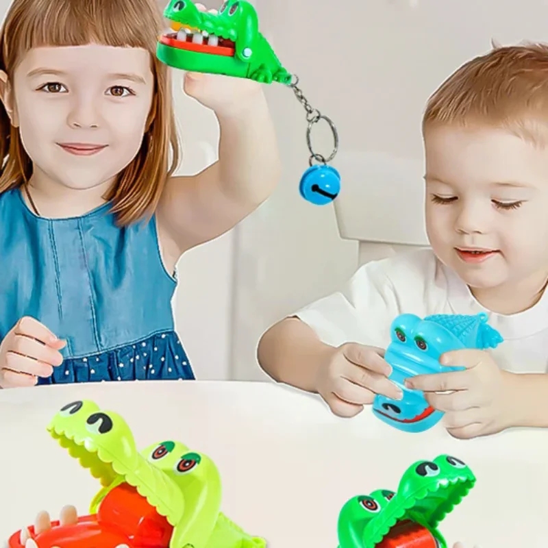 Crocodile Teeth Toys Keychain Children's Crocodile Bites Fingers Reaction Training Dinosaurs Animal Pull Back Trick Game Family