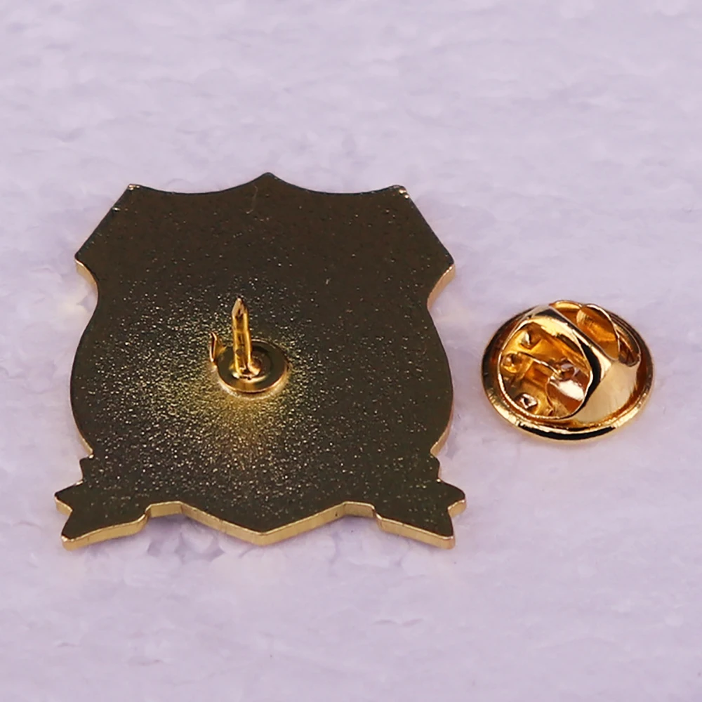 The Queen's Platinum Jubilee Enamel Brooch 1952-2022 Union Jack Lapel Pin British Royal Commemorative Collectible Jewelry