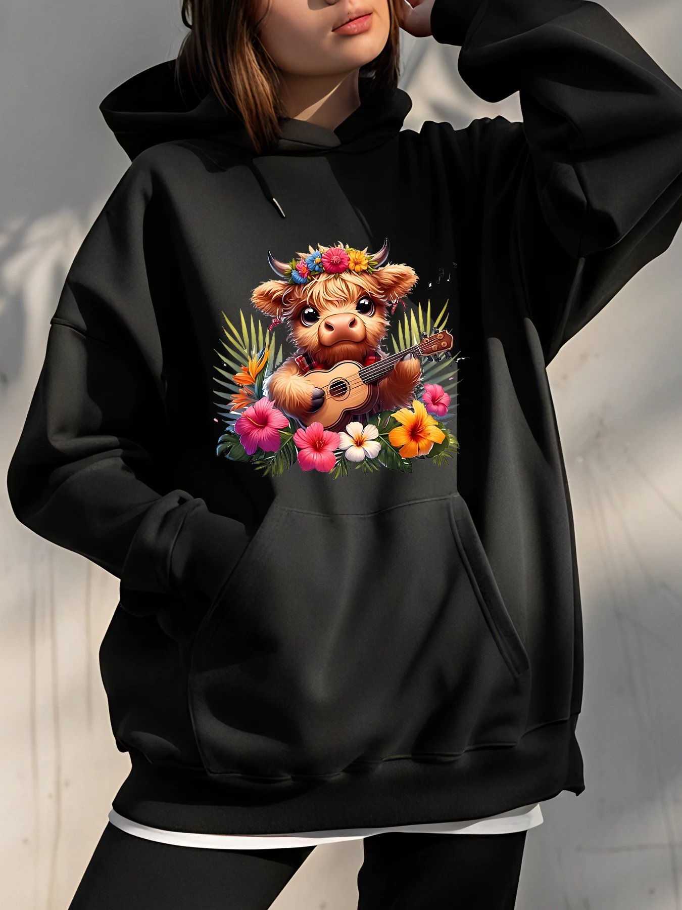 

Милая корова, играющая на гавайской гитаре, толстовка с цветочным принтом, женская повседневная уличная толстовка для любителей музыки и любителей животных