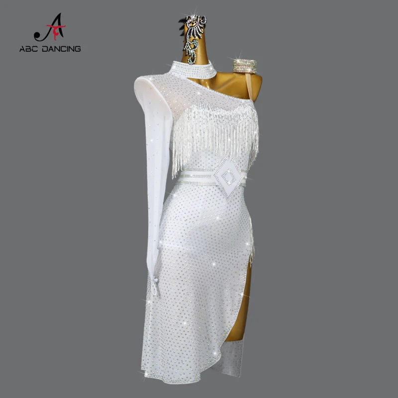 New White Latin Dance Competition Dress gonna corta per Senior Performance Ballroom Costume per le donne Cocktail abbigliamento Sexy femminile Nuovi prodotti e serie Personalizzazione Avanzata Abito da Ballo Unico Moda