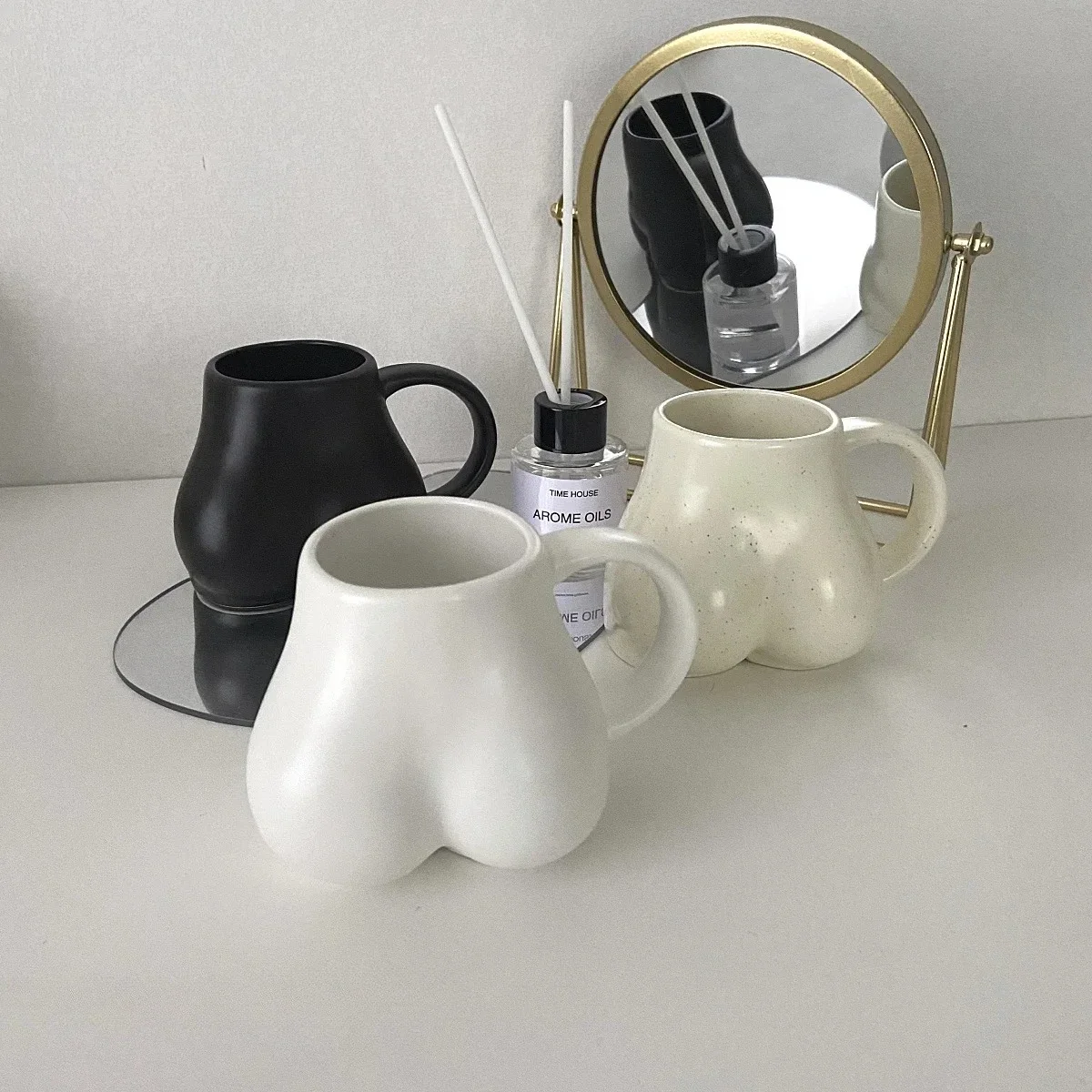 2026 Unique Ceramic Mug Milk Taste Butt Body Shape Nude Lovely Cup Handle Design Desktop Storage Home Decoration Coffee Cu