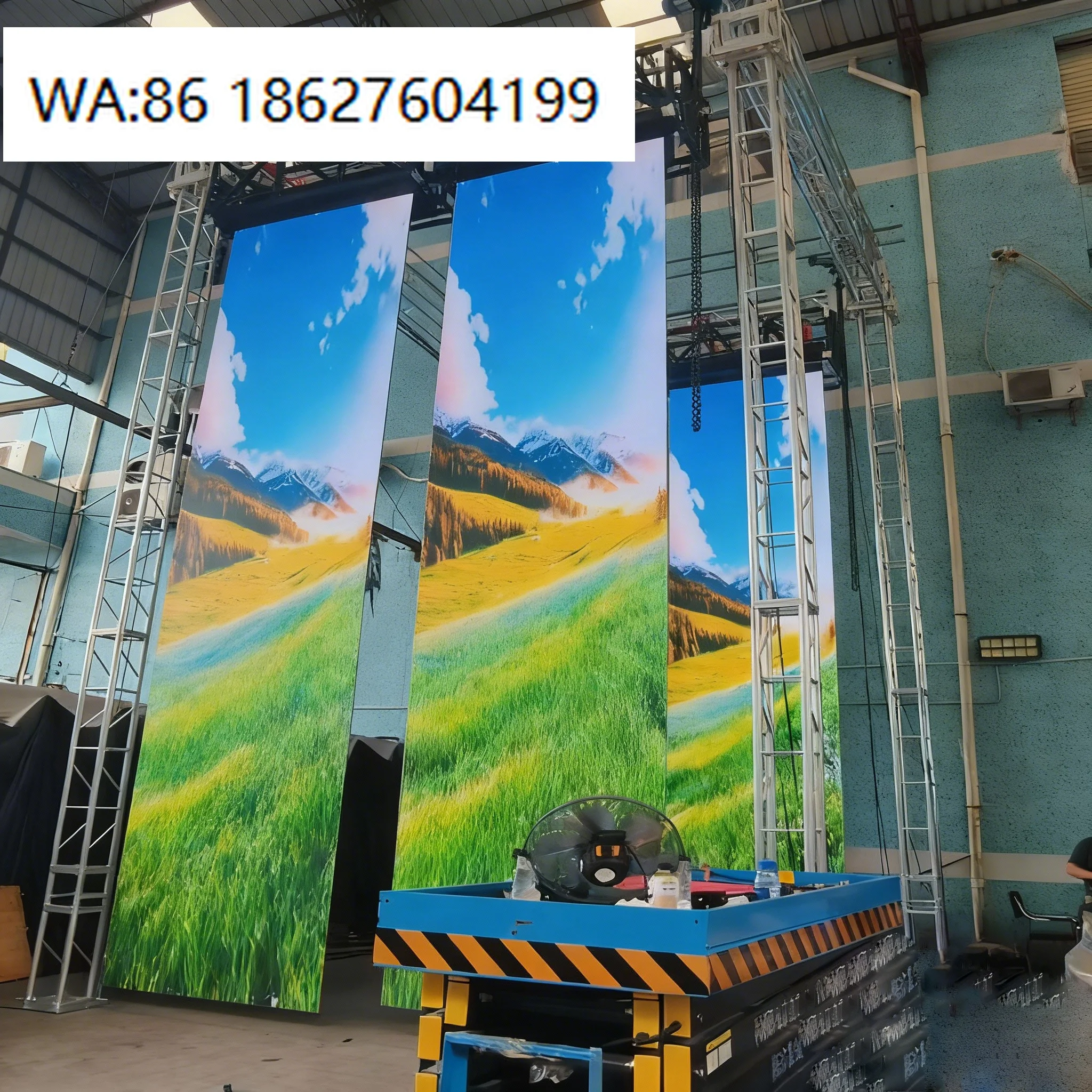 

Full Color Mobile LED Roller Shutter Screen 3000cd High Brightness IP65 Waterproof Display 2Y