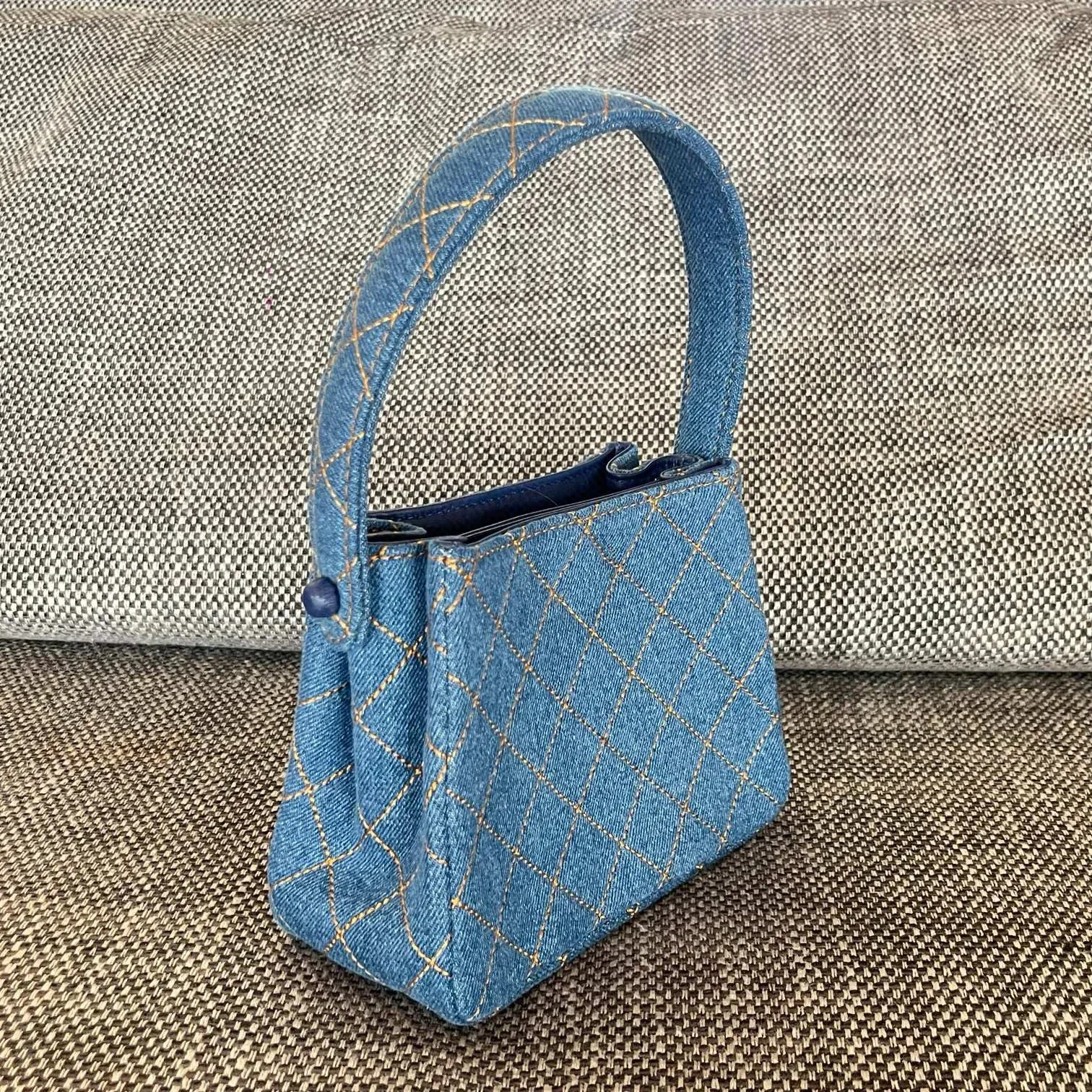 

High Quality Luxury Genuine Leather Shoulder Handbag with Large Capacity Designer Commuting Cowhide Bucket Brand Bags 2025