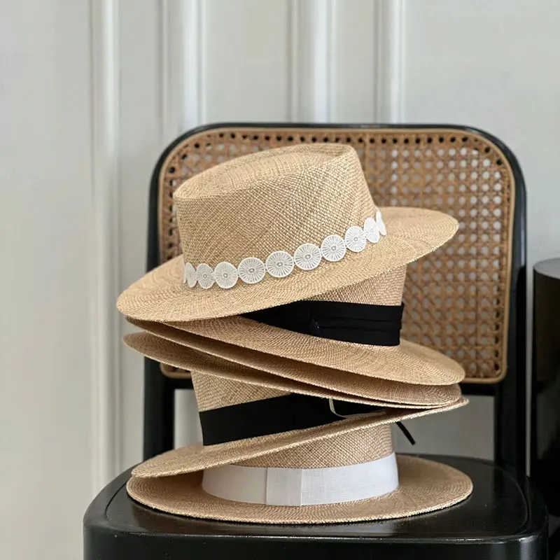 New Fashion Handmade High Quality Designer Hat Women Wide Brim Black Beige Ribbon Vintage Straw Cap Sun Hat Beach Designer Hats