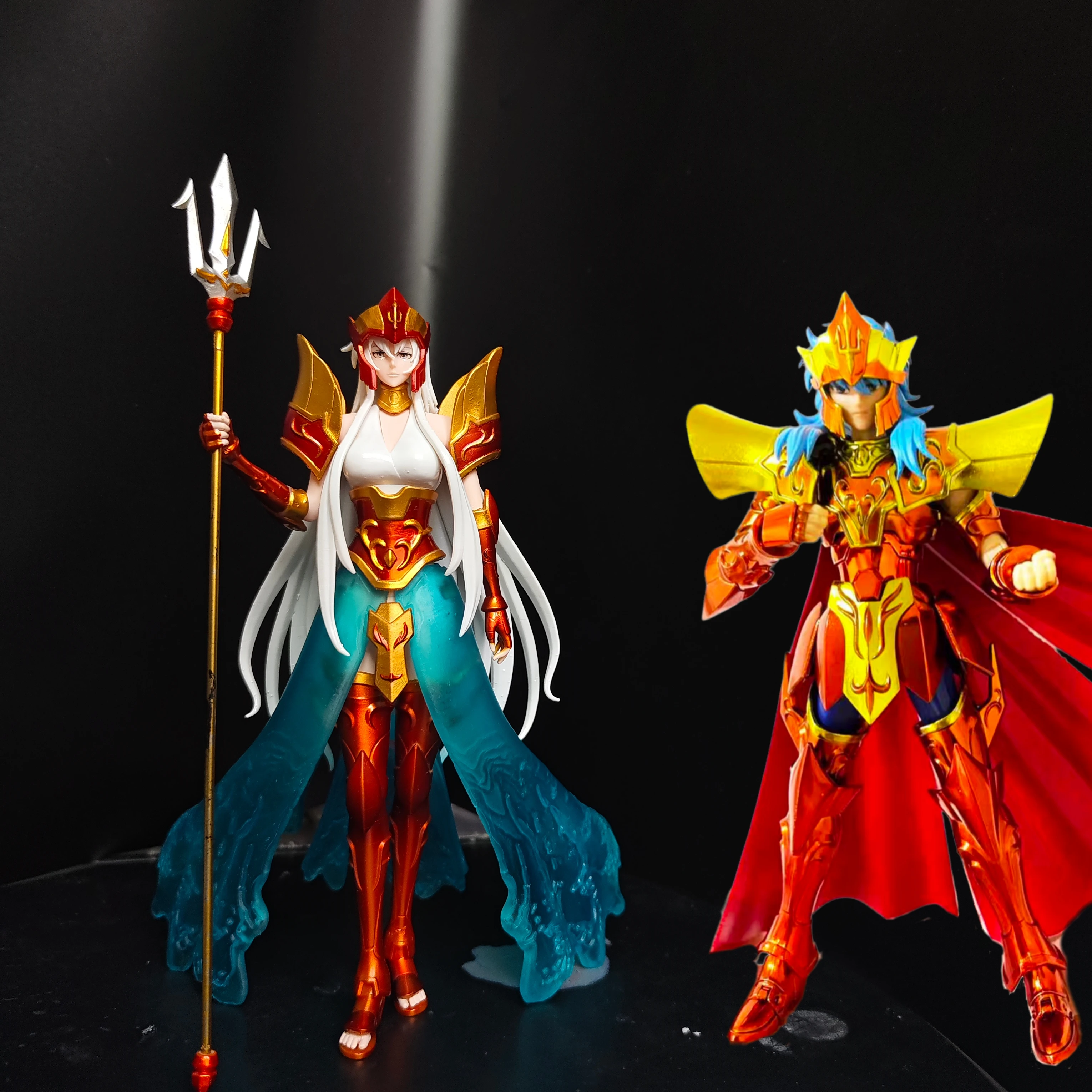 

Saint Seiya THE LOST CANVAS - Женский Посейдон Серафина (сестра единорога Юунит) Статуя из смолы Модель игрушки