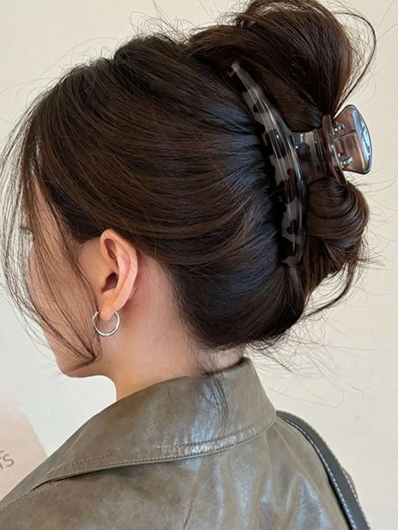 

3 шт. женских глянцевых квадратных пластиковых заколок для волос с леопардовым принтом, элегантные минималистичные заколки-крабики для повседневных прогулок