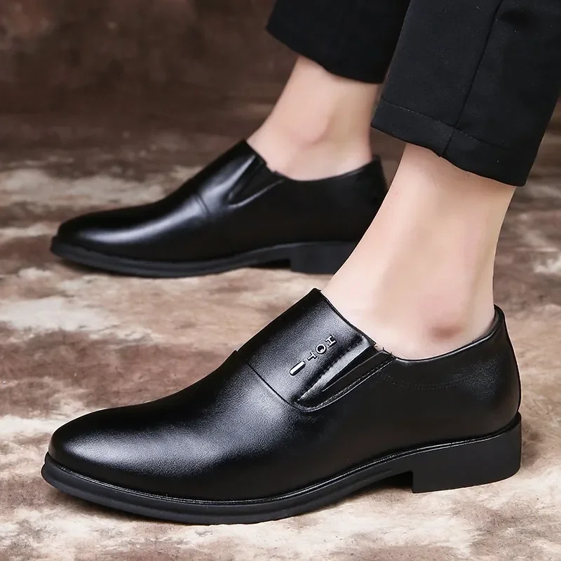 Letter Decoration Loafers Shoes Men PU Low Heel Anti Slip Classic Comfortable Business Formal Shoes Large 38-48 Men Shoes