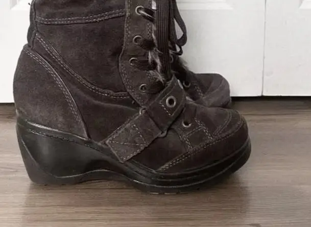 Women Round Toe Fur Trim Knee High Boots Suede Lace Up Buckle Strap Wedge Heel Winter Warm Fashion Boots For Outdoor Daily Wear