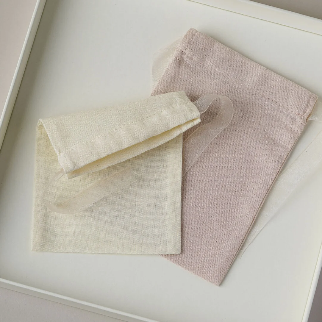 القطن الأورجانزا الشريط تغليف المجوهرات الرباط حقيبة لحفل الزفاف لصالح أكياس شخصية شعار مخصص شيك الحقيبة الصغيرة #3