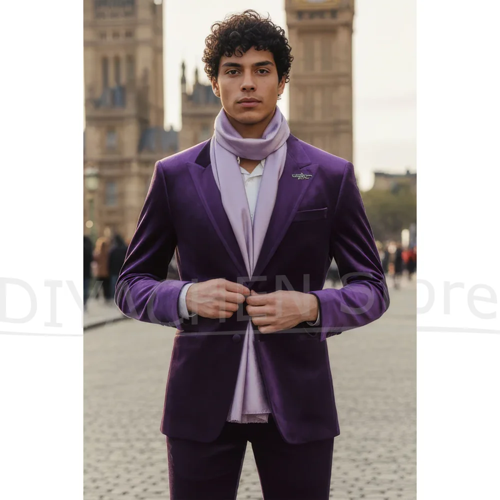 

Мужской бархатный костюм, комплект из 2 предметов, модный однобортный наряд с пиковыми лацканами, роскошные формальные свадебные костюмы для жениха, приталенные костюмы на заказ